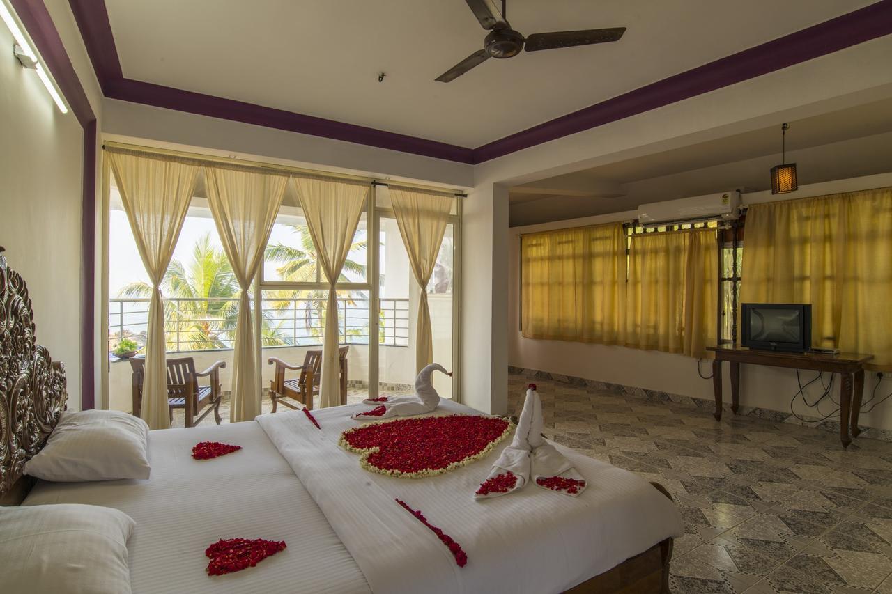 Surya Beach Resort Kovalam Exterior photo
